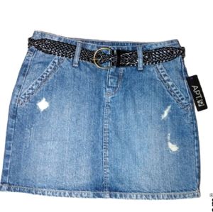 Apt 9 Distressed Denim Mini Skirt w Belt Size 6